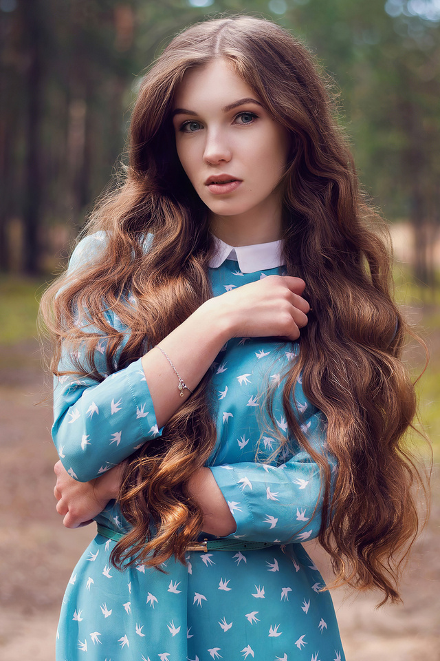 640x960 Women Outdoors Portrait 4k Iphone 4 Iphone 4s Hd 4k Wallpapers Images Backgrounds Photos And Pictures