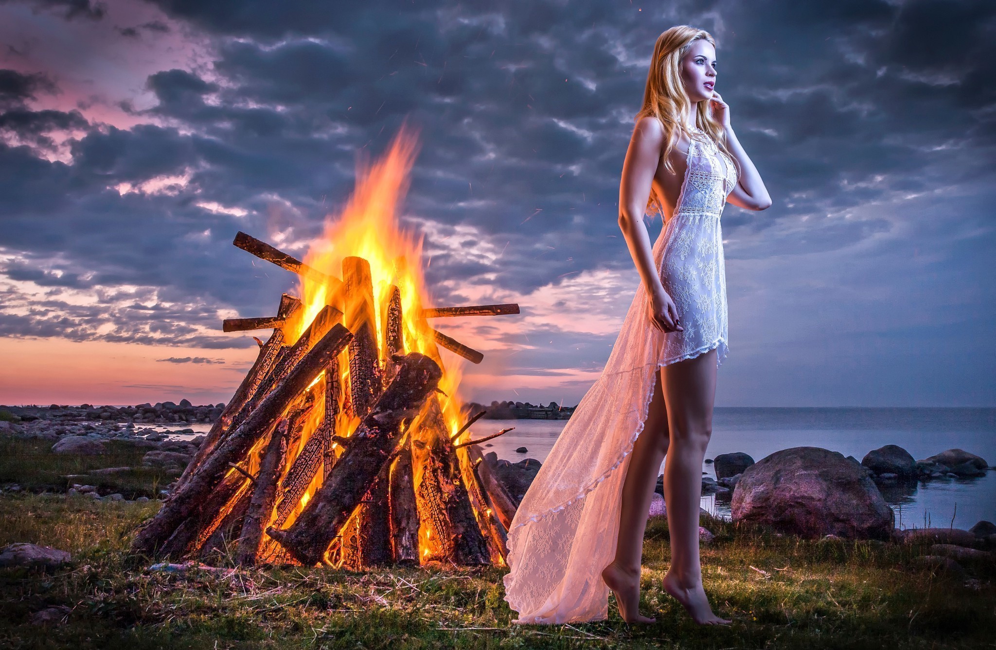 Alone Girl Standing Near Fire, HD Girls, 4k Wallpapers, Images, Backgrounds,  Photos and Pictures