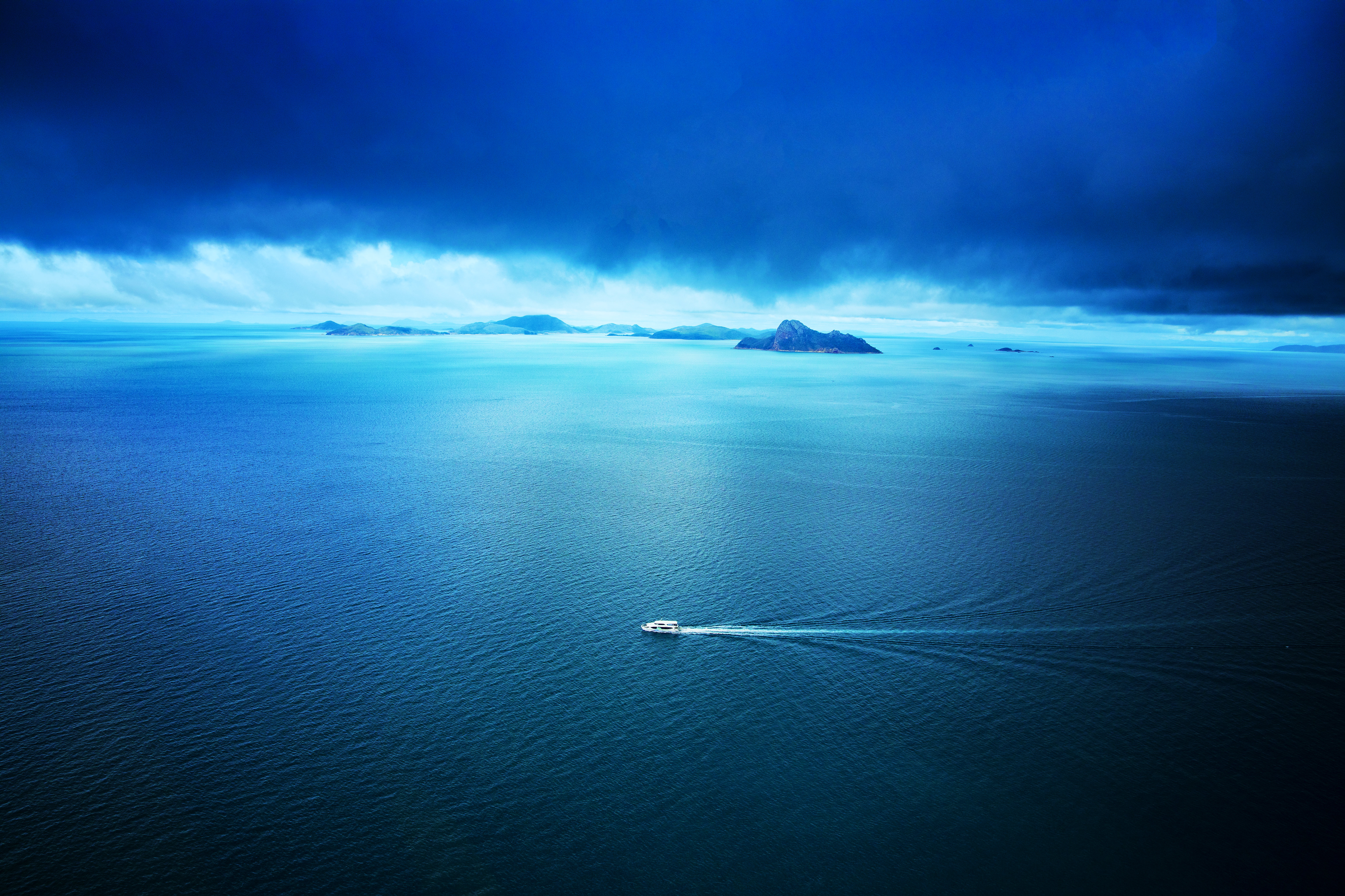 Синий океан 1. Океан. Природа океан. Синий океан. Океан фото.