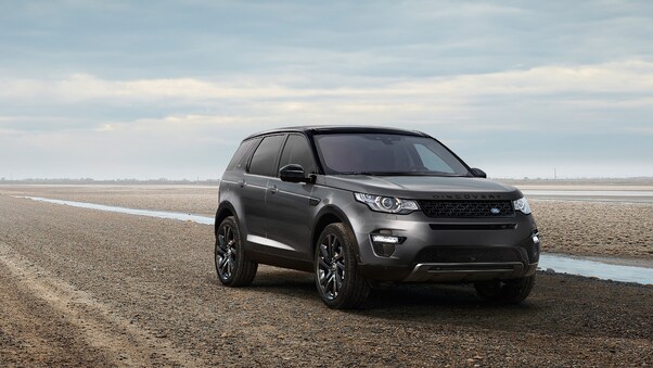 2017 Land Rover Discovery Sport Wallpaper