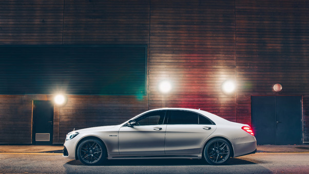 2018 Mercedes AMG S63 Side View Wallpaper
