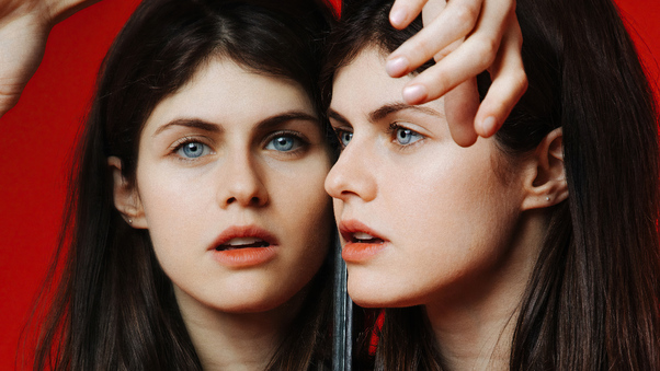 Alexandra Daddario Two Faces Photoshoot 4k Wallpaper