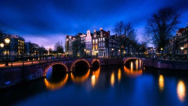 Amsterdam Bridge Street Light Long Exposure 4k Wallpaper