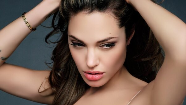 Angelina Jolie Face Wallpaper