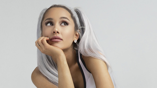 Ariana Grande Reebok 5k 2018 Wallpaper