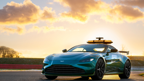 Aston Martin Vantage F1 Safety Car 2021 Wallpaper