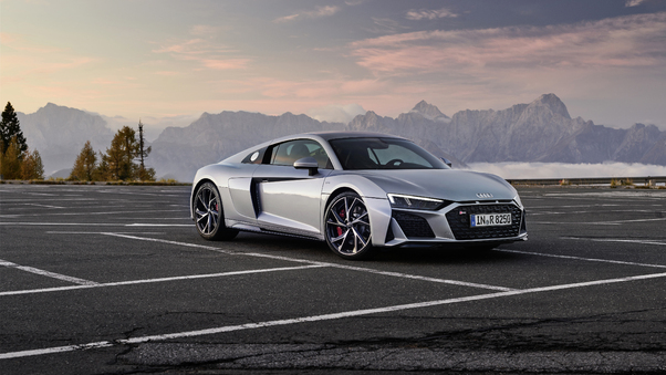 Audi R8 V10 RWD Coupe 2019 5k Side View Wallpaper