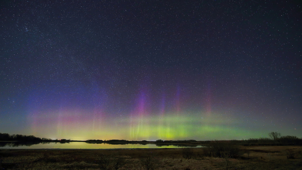 aurora-borealis-northern-light-lake-4k-we.jpg