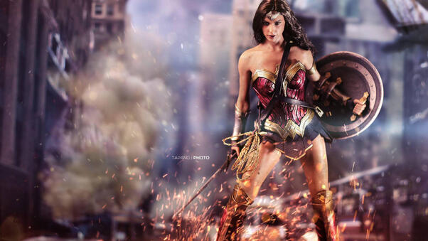 Battle Ready Wonder Woman Wallpaper