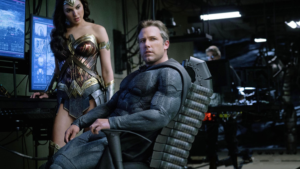 Ben Affleck As Batman Gal Gadot Wonder Woman Justice League 2017 4k Wallpaper