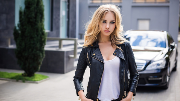 Blonde Girl Leather Jacket Wallpaper