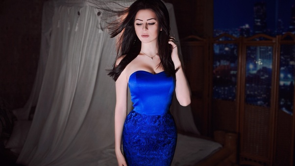 Blue Dress Model Wallpaper