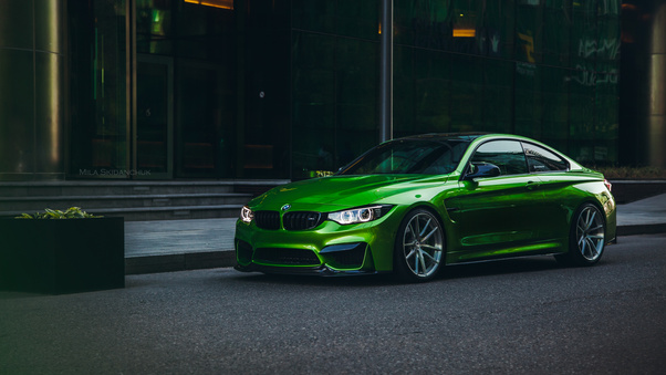 Bmw M4 Green 5k Wallpaper