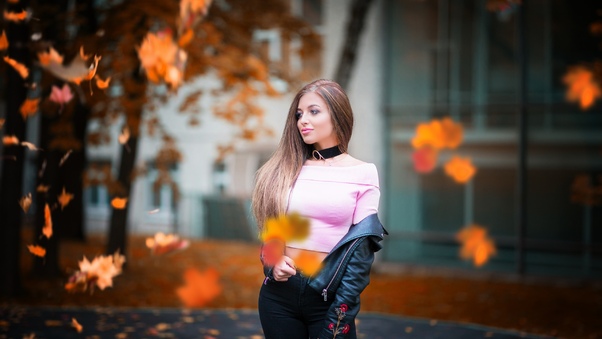 Brunette Model Looking Away Autumn Outdoors Wallpaper