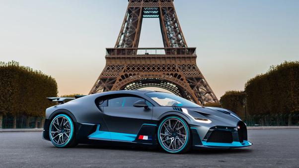 Bugatti Divo In Paris France Wallpaper