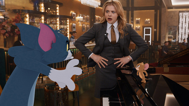 Chloe Grace Moretz Tom And Jerry Movie Wallpaper