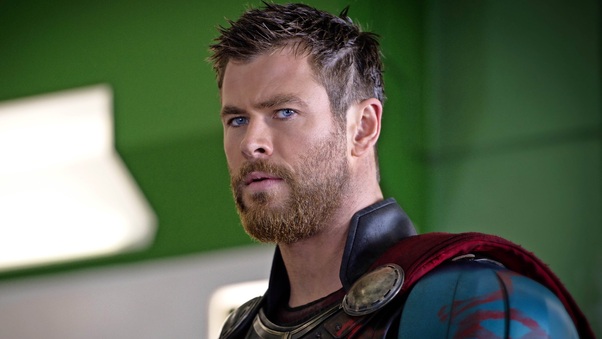 Chris Hemsworth New Look In Thor Ragnarok Wallpaper