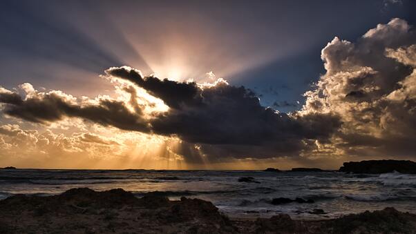 Clouds Sun Rays Passing Ocean 5k Wallpaper