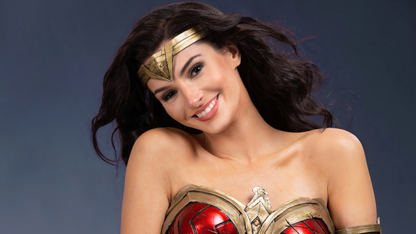 Cute Wonder Woman Smiling Cosplay 4k Wallpaper