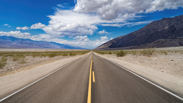 Death Valley Road 8k Wallpaper