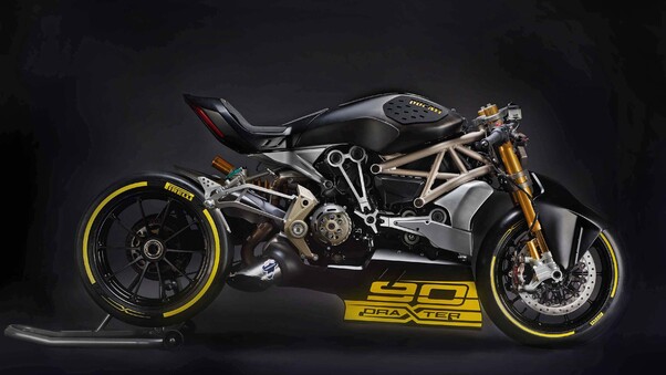 Ducati Draxter XDiavel Concept Wallpaper