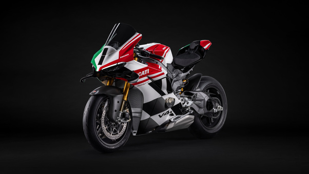 Ducati Panigale V4 Tricolore 2025 (3000x2000) Resolution Wallpaper