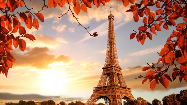 Eiffel Tower Autumn Season 4k 5k Wallpaper