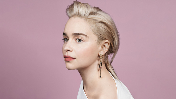 Emilia Clarke Vanity Fair 2018 Wallpaper