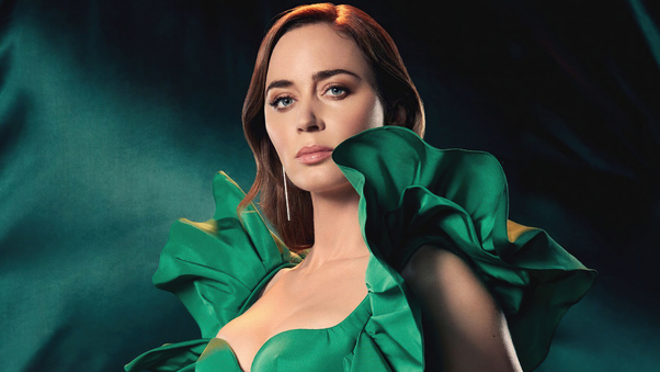 Emily Blunt The Hollywood Reporter 5k Wallpaper