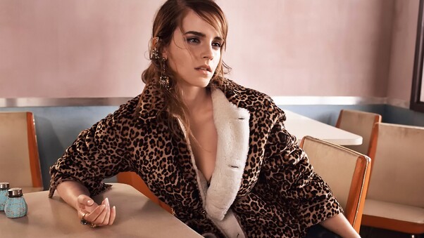 Emma Watson 7 Wallpaper