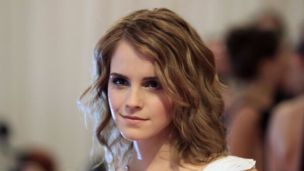 Emma Watson Cute Wallpaper