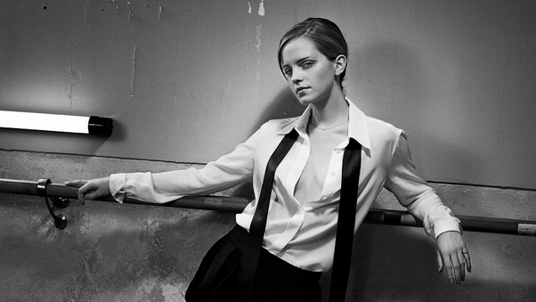 Emma Watson Monochrome 4k 2018 Wallpaper