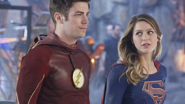 Flash And Supergirl Wallpaper