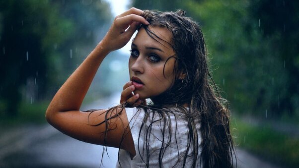 Girl In Rain Wallpaper
