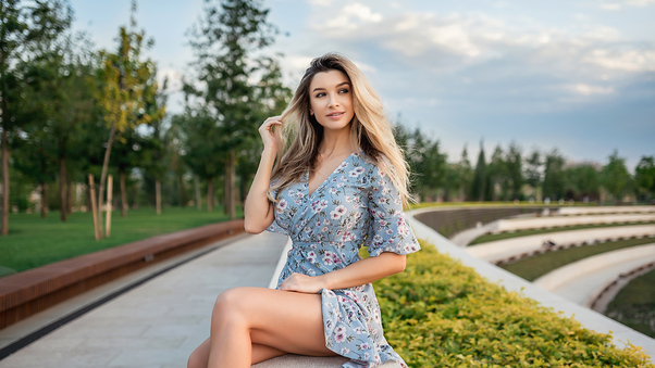 Girl In Summer Dress 4k Wallpaper