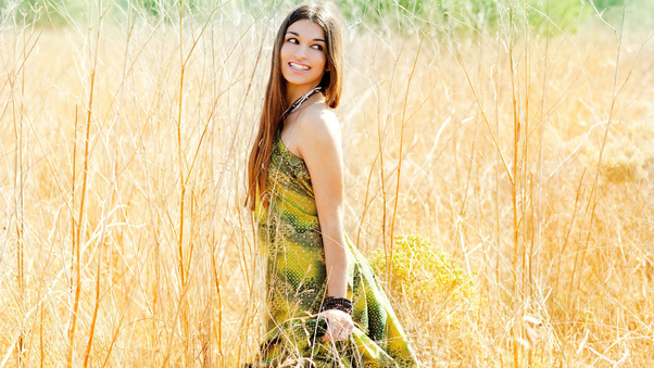 Girl Smiling Summer Of Field 4k Wallpaper