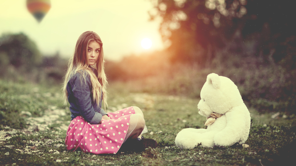 Girl With Teddy Bear Wallpaper
