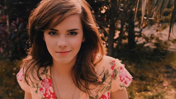 Gorgeous Emma Watson Wallpaper