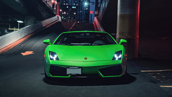 Green Lamborghini Huracan 2023 Wallpaper
