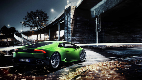 Green Lamborghini Huracan 8k Wallpaper