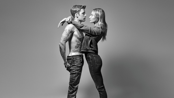 Hailey Bieber And Justin Bieber Calvin Klien Wallpaper