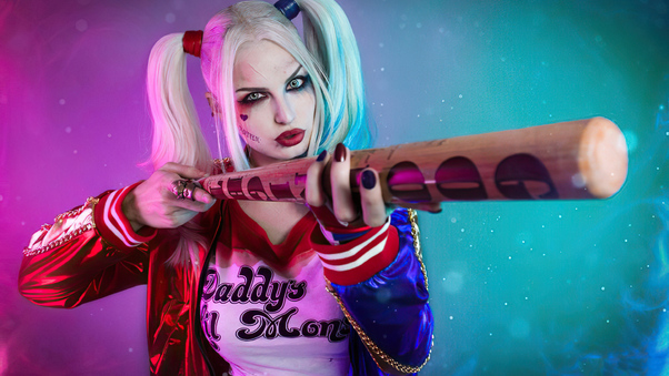 Harley Quinn Newcosplay Wallpaper