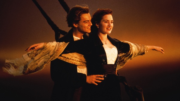 Kate Winslet Leonardo Dicaprio In Titanic Wallpaper
