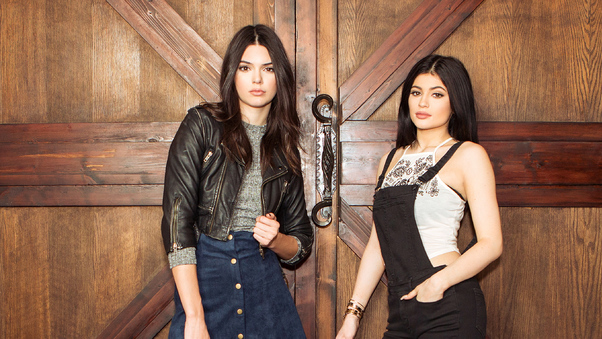 Kendall And Kylie Jenner X PacSun Wallpaper