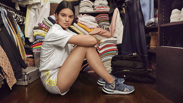 Kendall Jenner Adidas 2018 Wallpaper