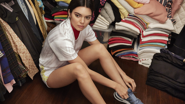 Kendall Jenner Adidas 4k Wallpaper