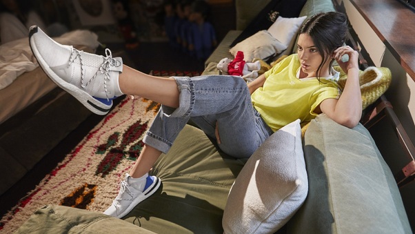 Kendall Jenner Adidas Campaign 2018 Photoshoot Wallpaper