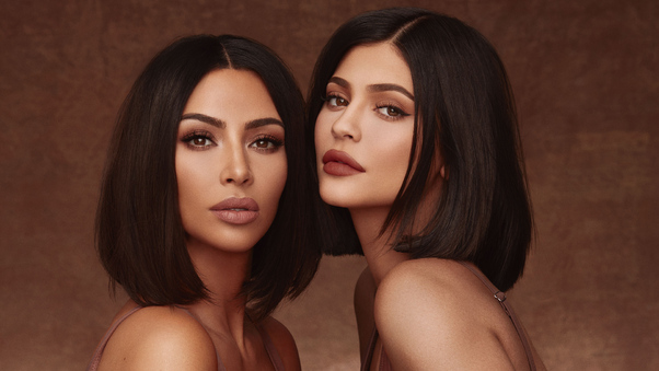 Kim Kardashian And Kylie Jenner 2019 4k Wallpaper