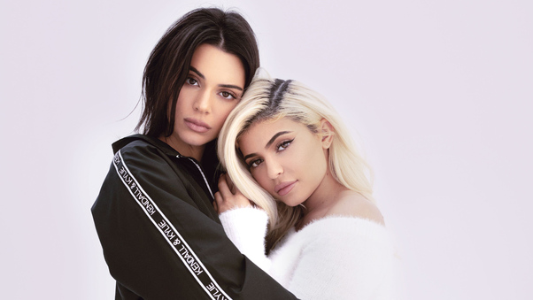 Kylie And Kendall Jenner 4k Wallpaper