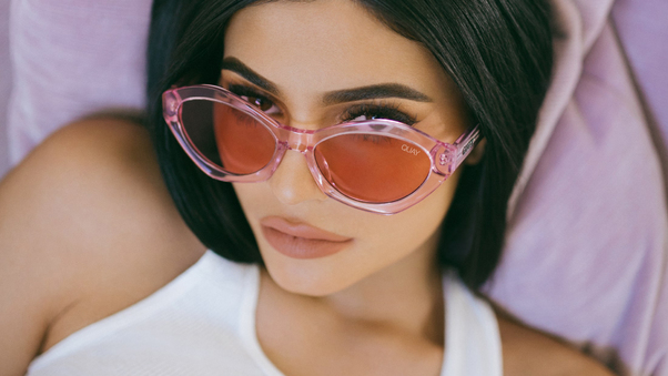 Kylie Jenner Quay Photoshoot Wallpaper
